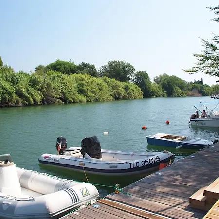 Campsite Camping La Barque 3*