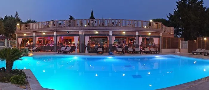 Camping La Barque 3* Saint Aygulf