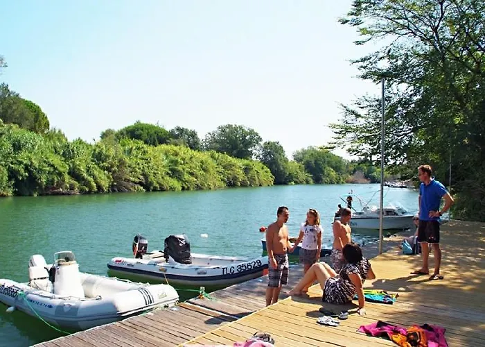 Camping Camping La Barque 3*